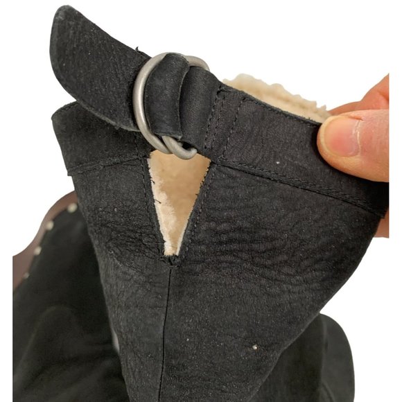 UGG Carnegie Black Suede & Shearling Lined Boots Size 9 1001317 Stud 6809 - Picture 13 of 14